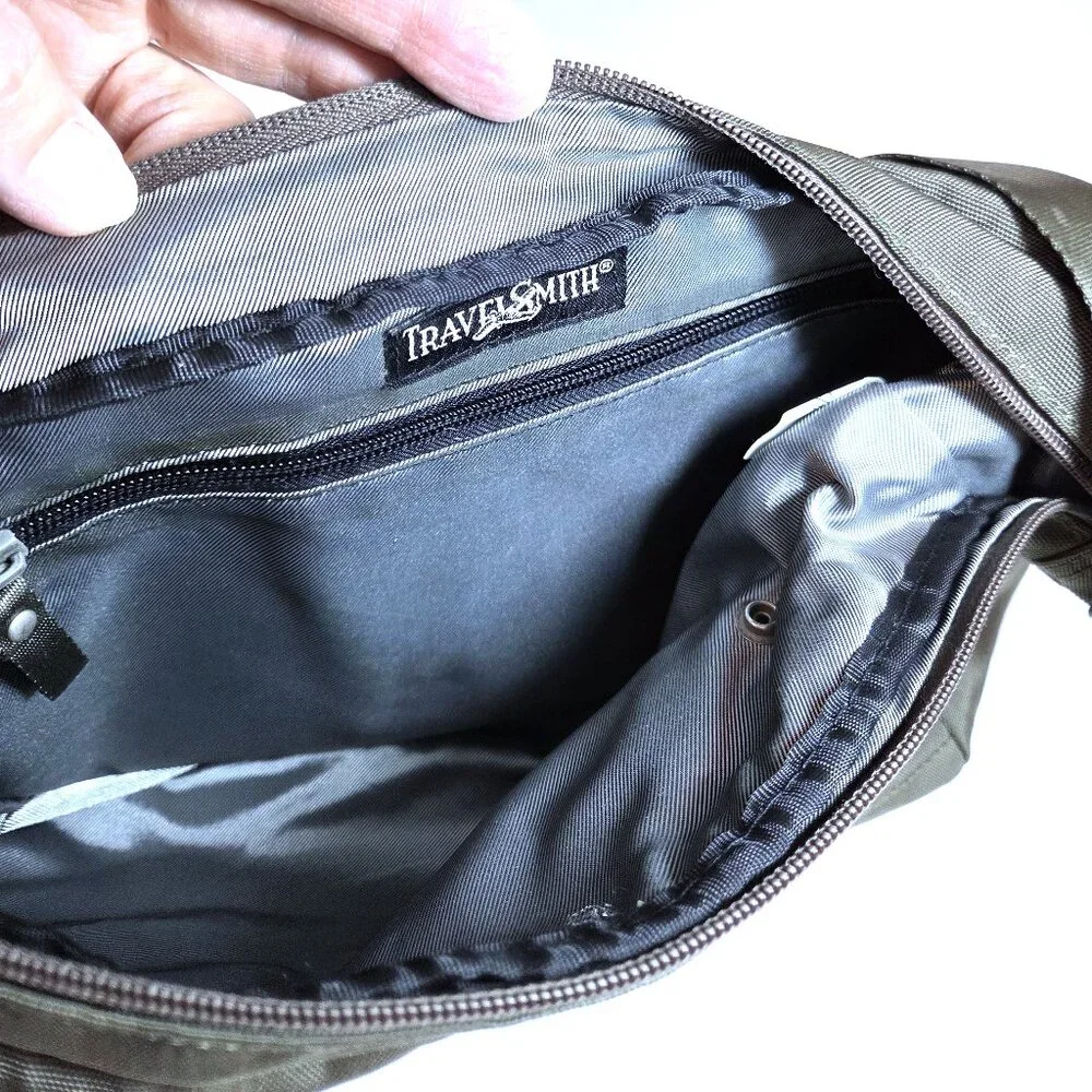 TravelSmith bag with RFID protection